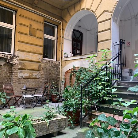 Small Cosy Apartment Near The Famous Westend City Center Budapest Extérieur photo