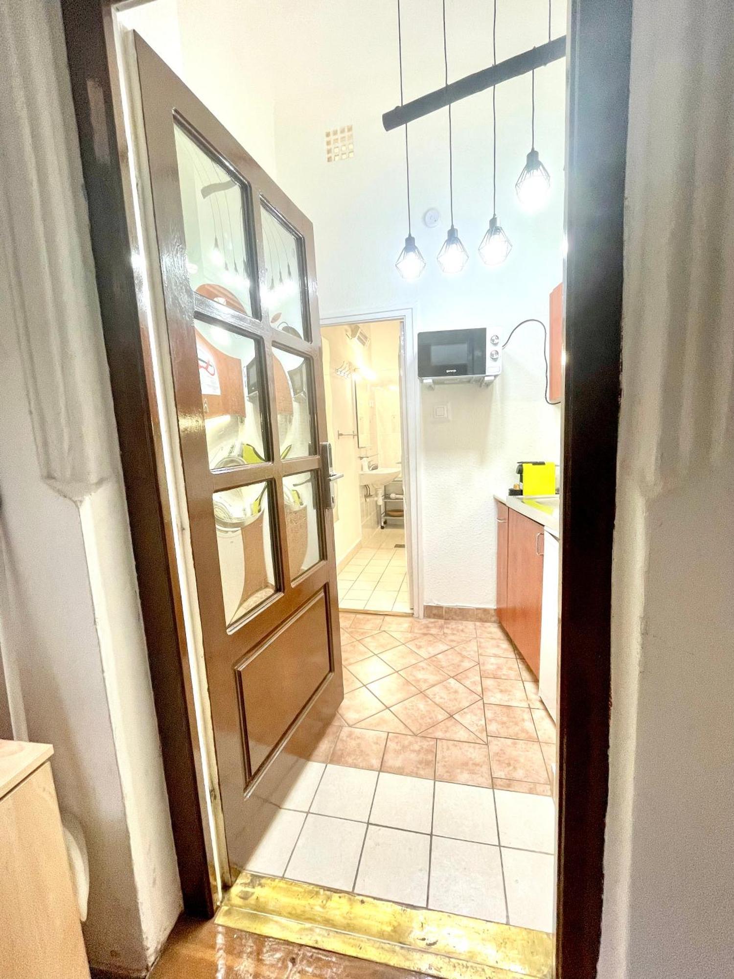 Small Cosy Apartment Near The Famous Westend City Center Budapest Extérieur photo