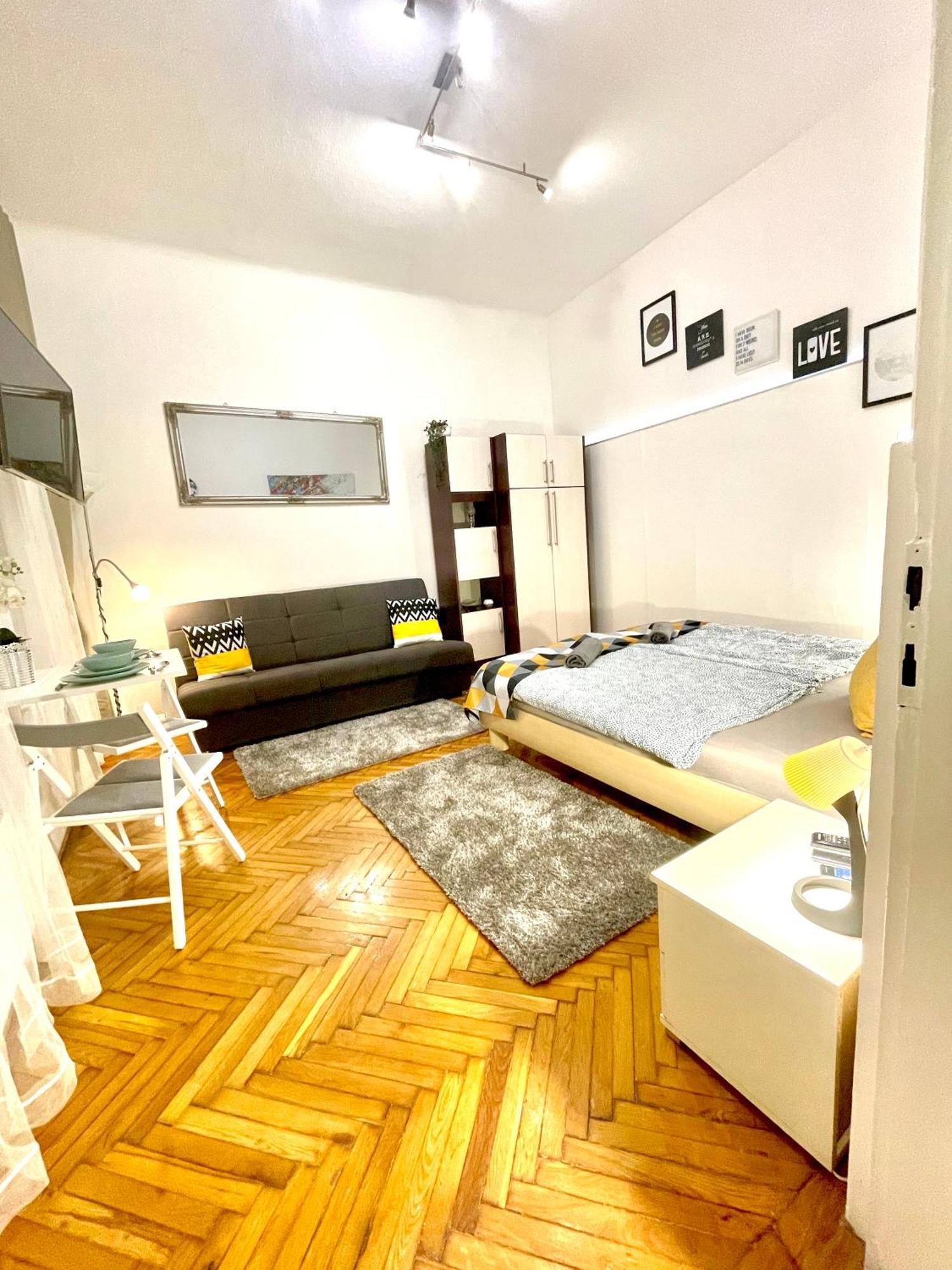 Small Cosy Apartment Near The Famous Westend City Center Budapest Extérieur photo