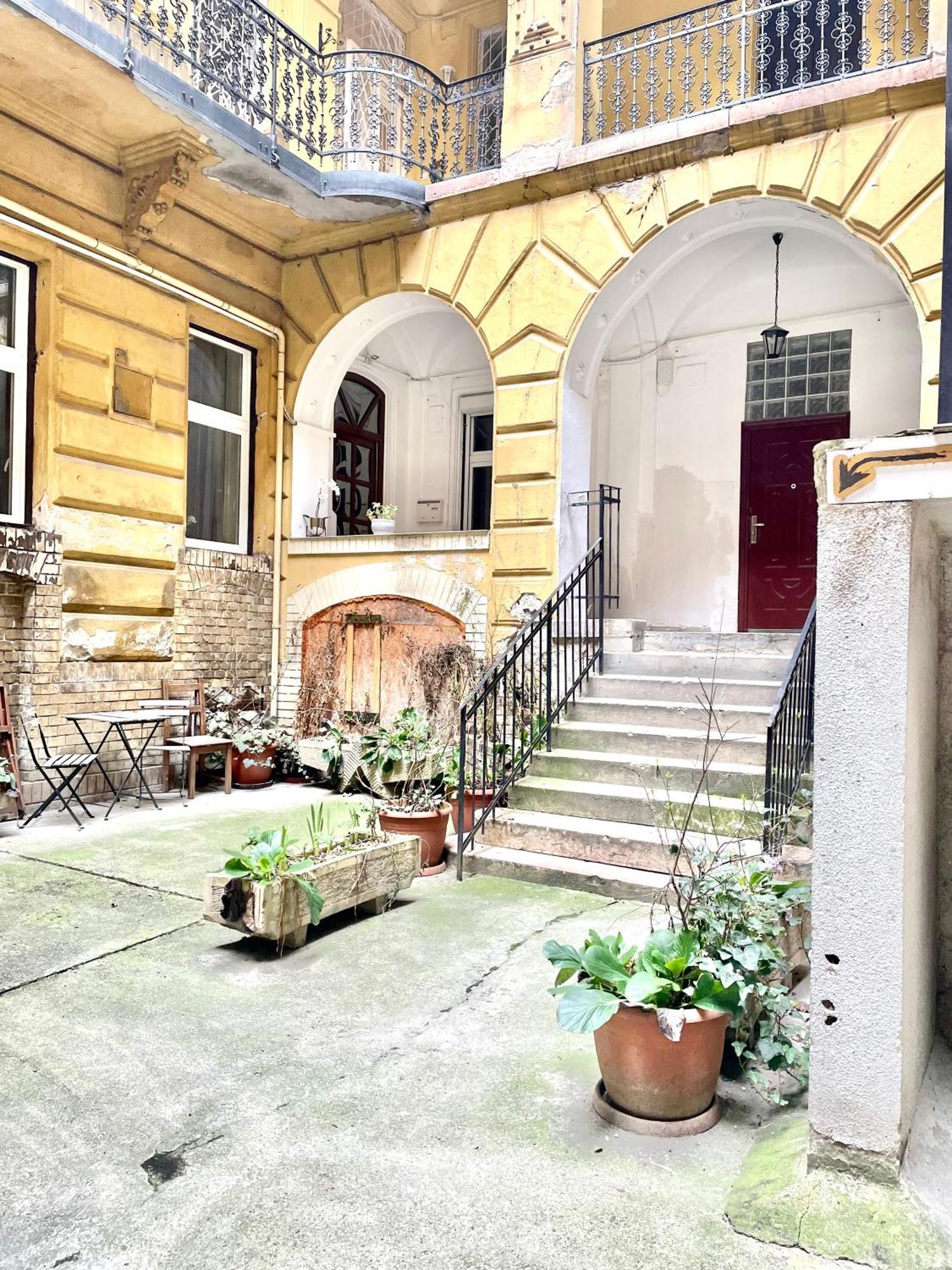 Small Cosy Apartment Near The Famous Westend City Center Budapest Extérieur photo