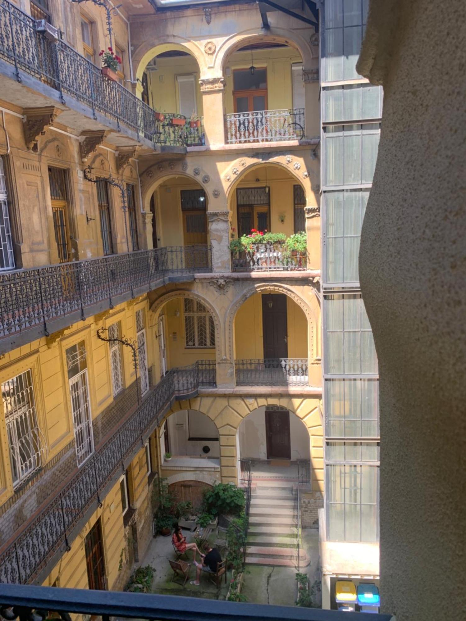 Small Cosy Apartment Near The Famous Westend City Center Budapest Extérieur photo